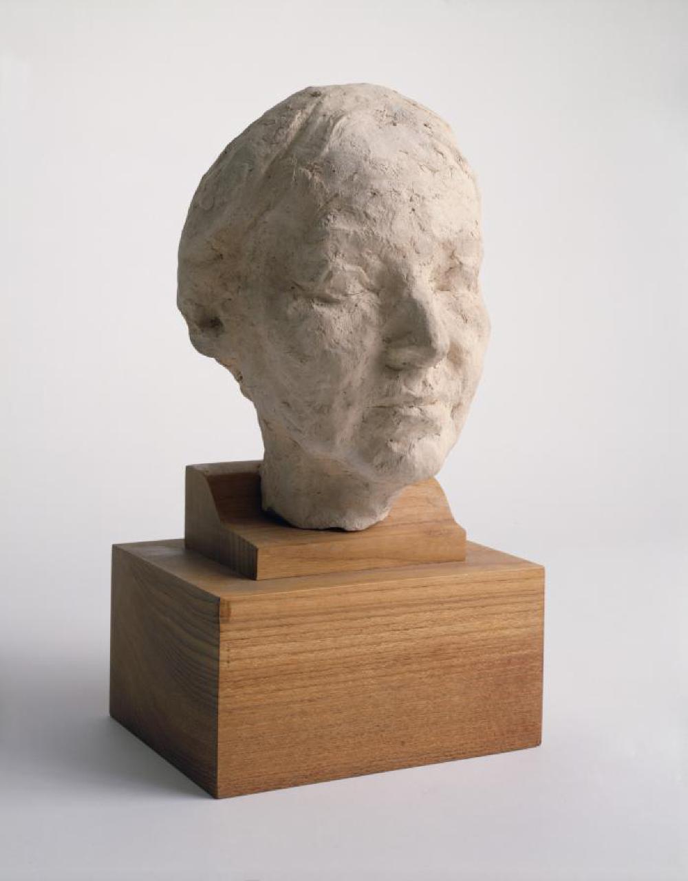Leonie Gilmour, image 1