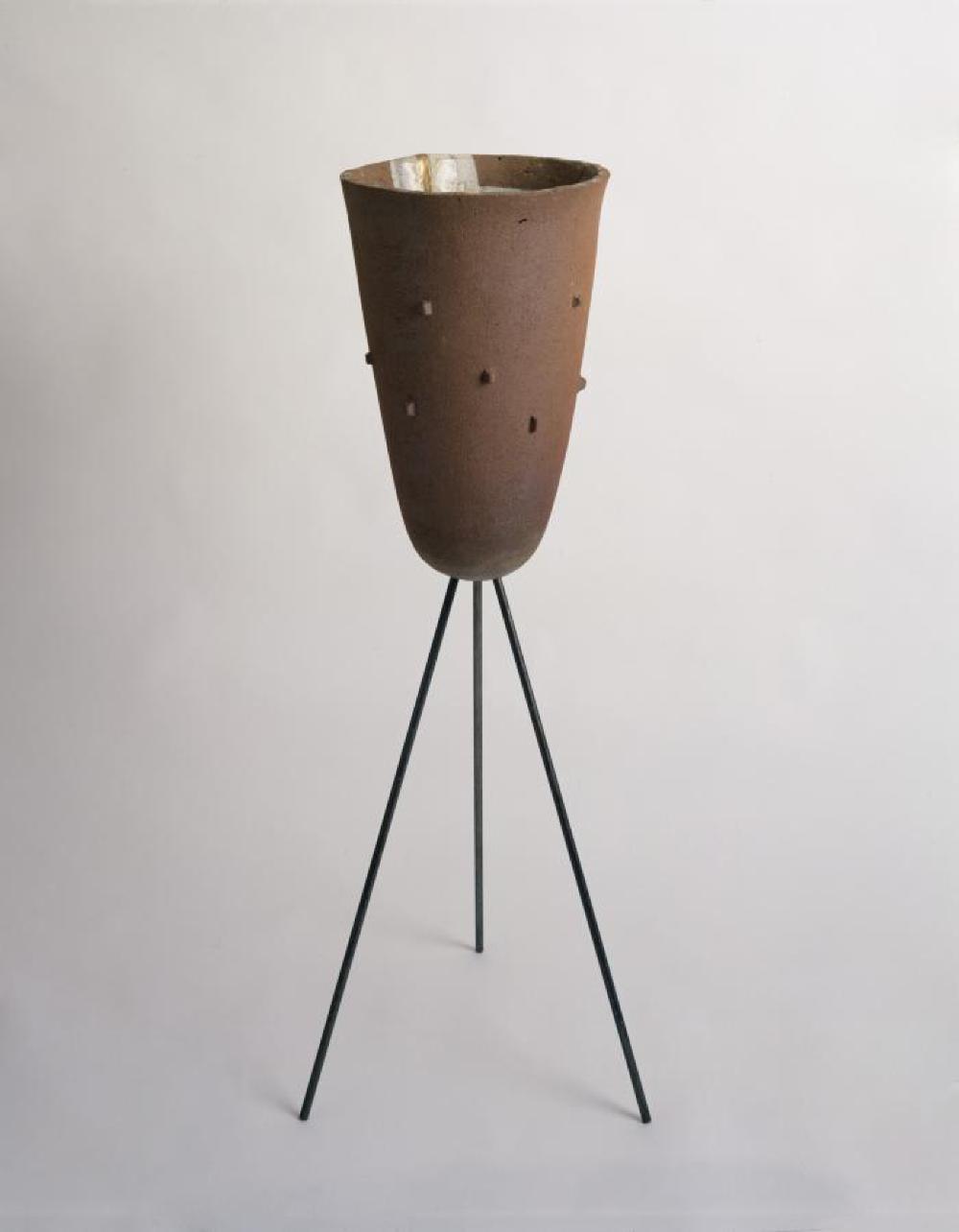 Tripod Vase, image 1