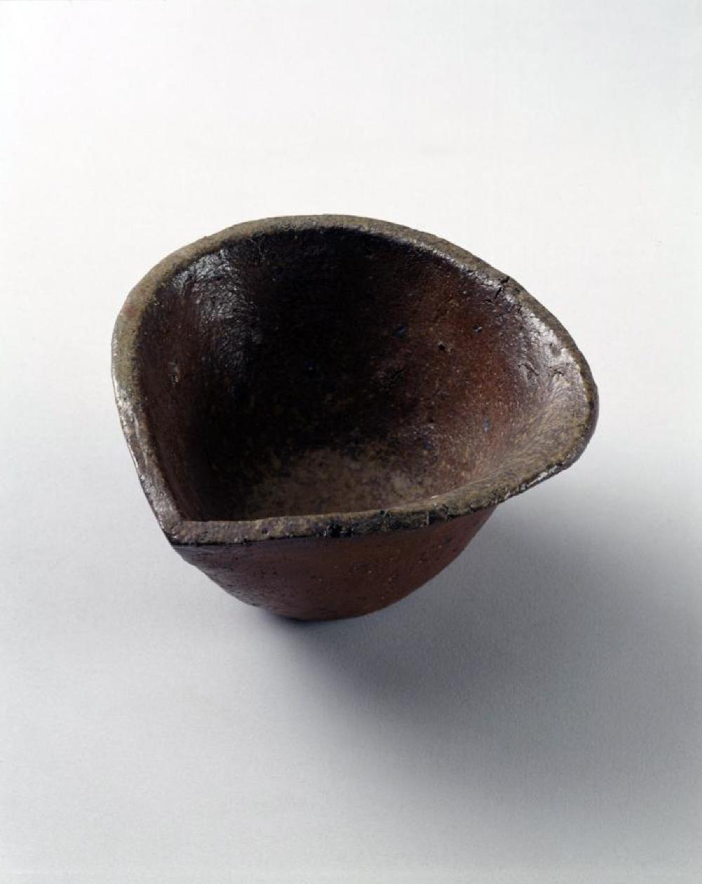 Bowl with Spout