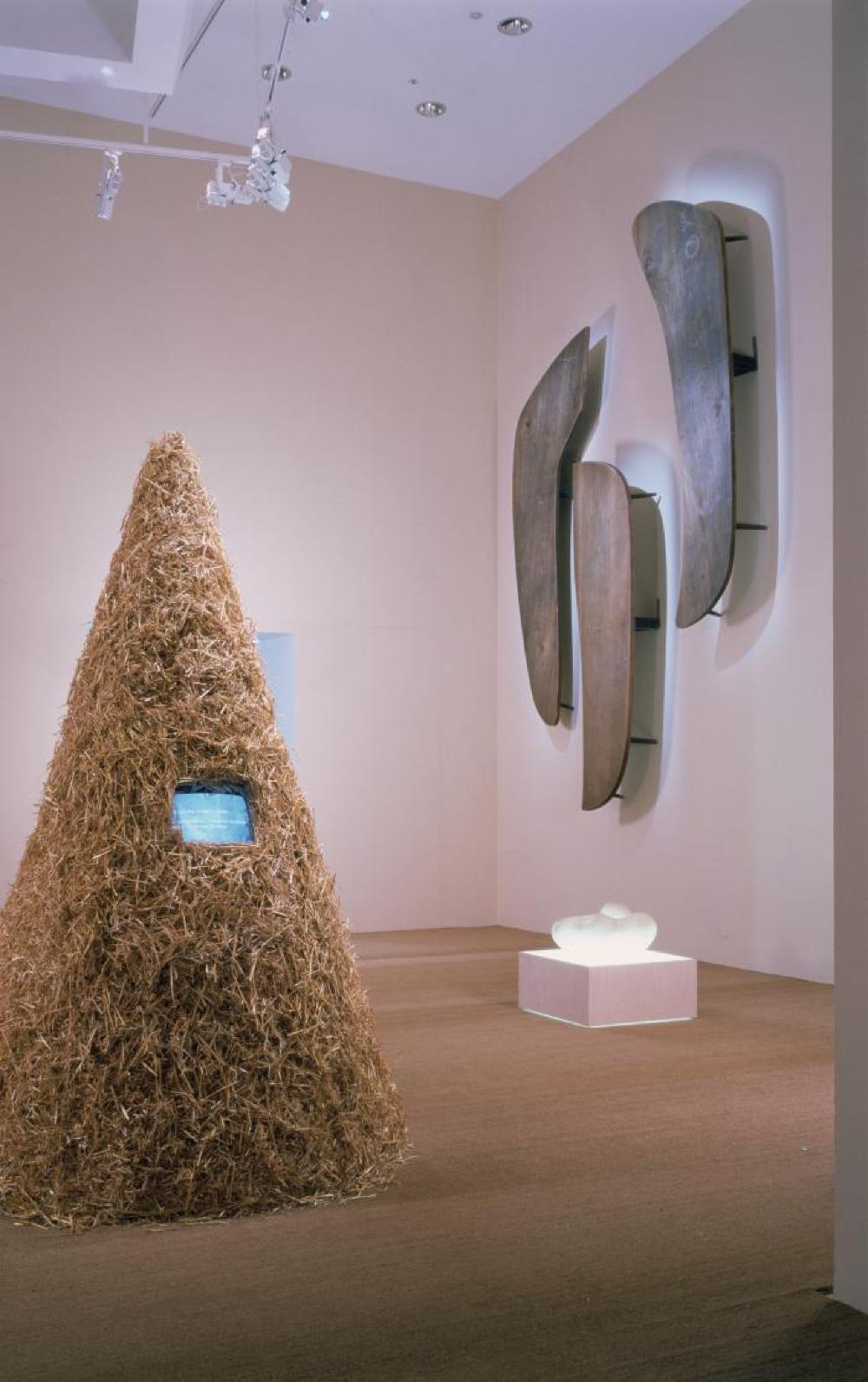 The Isamu Noguchi Archive : Transparency : 
