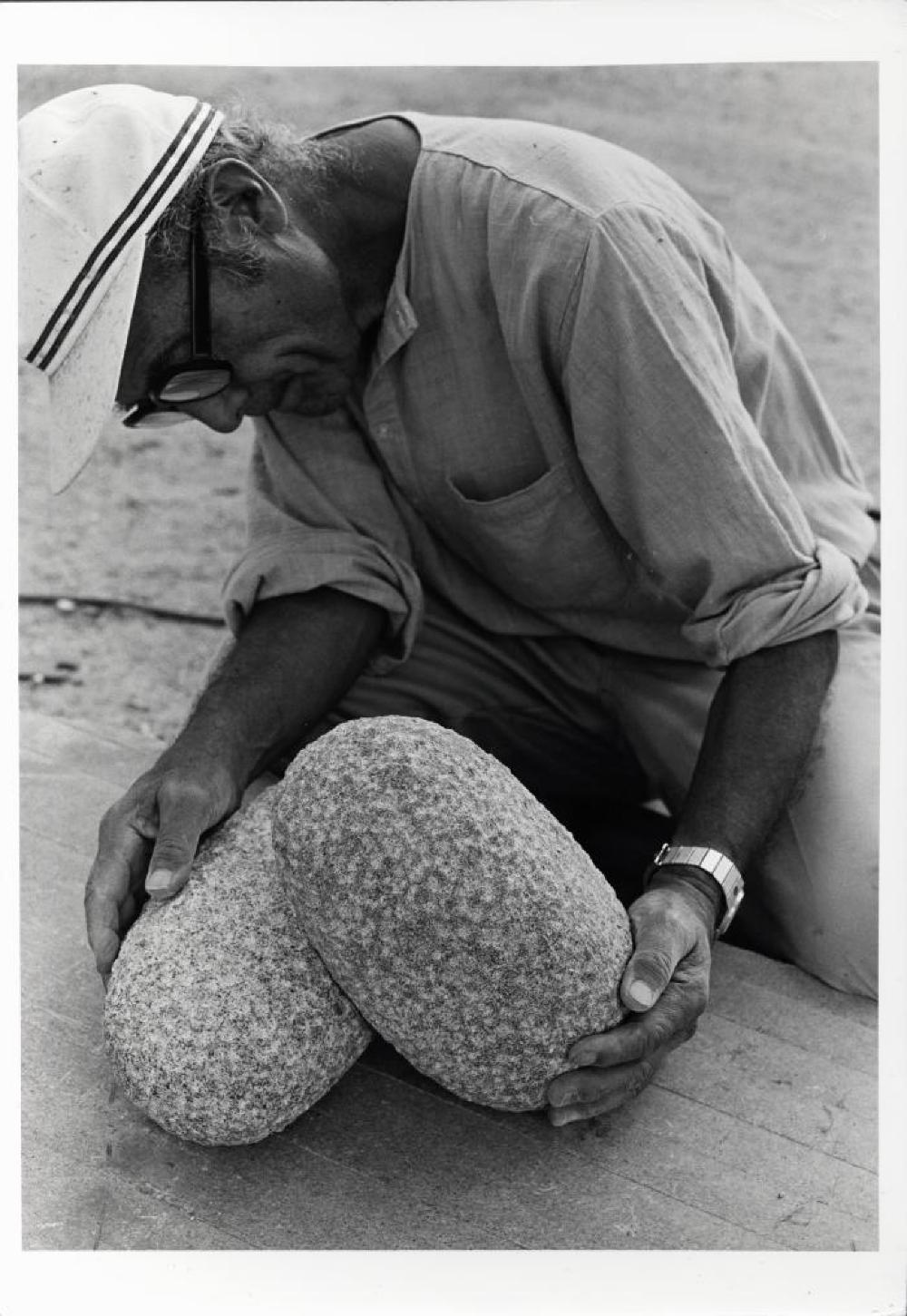 Isamu Noguchi working on Small Practices