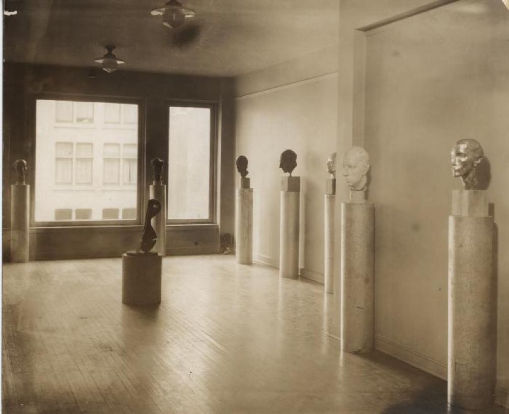 Installation view of "Fifteen Heads by Isamu Noguchi," Marie Sterner Gallery, February 1, 1930 - February 14, 1930.