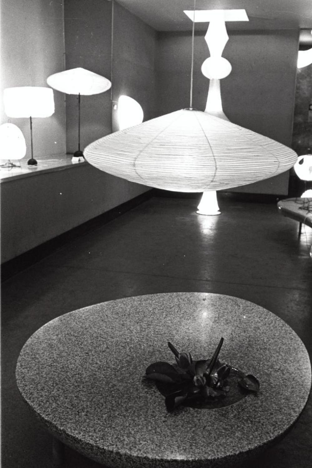 Installation View of "Isamu Noguchi Exhibition," Chuo Koron Gallery 