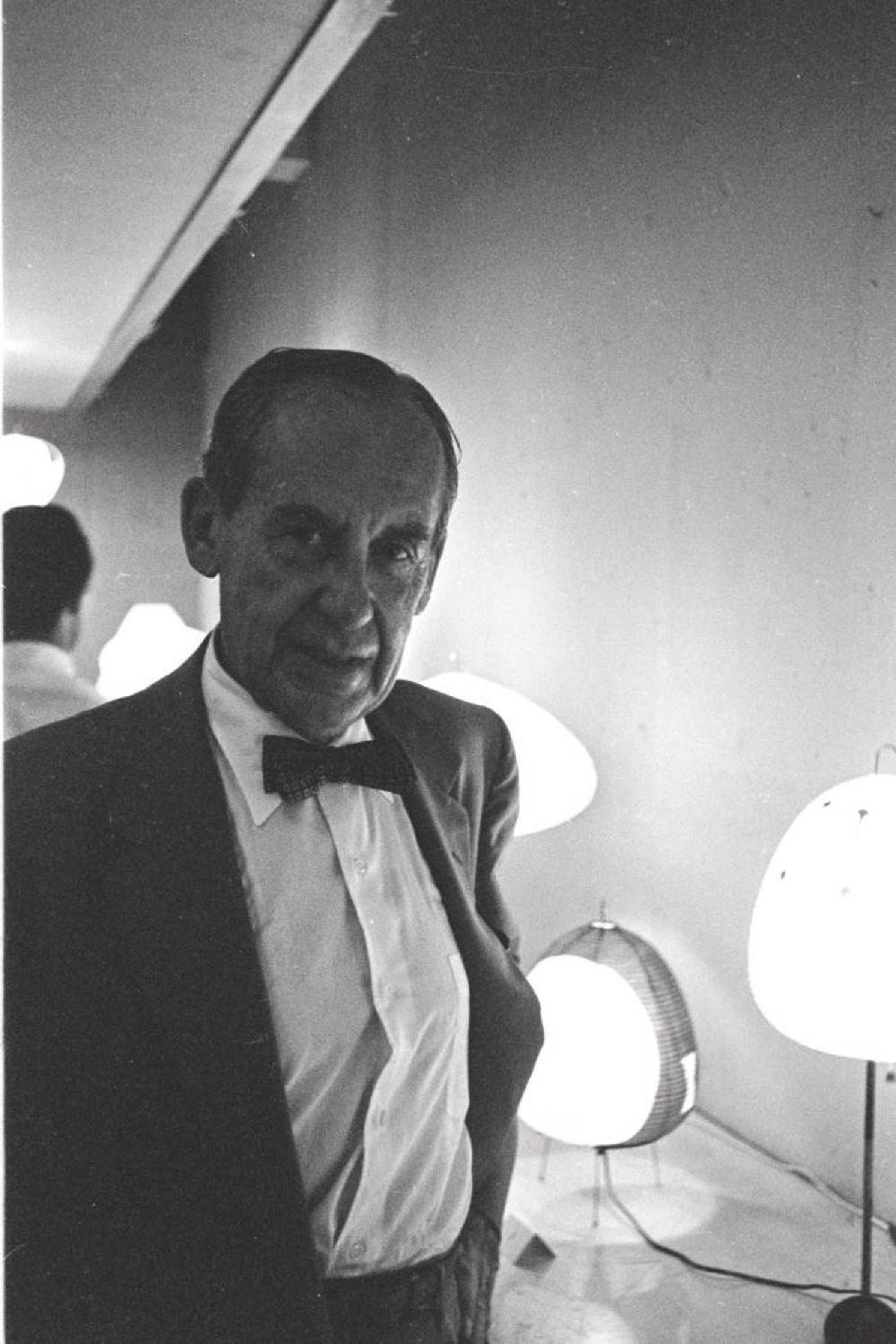 Walter Gropius at "Isamu Noguchi Exhibition," Chuo Koron Gallery 