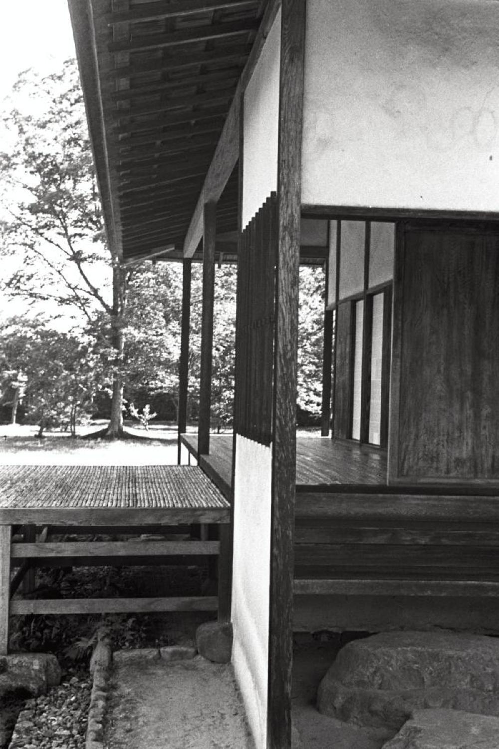 The Isamu Noguchi Archive : Strip image : Travel Photograph