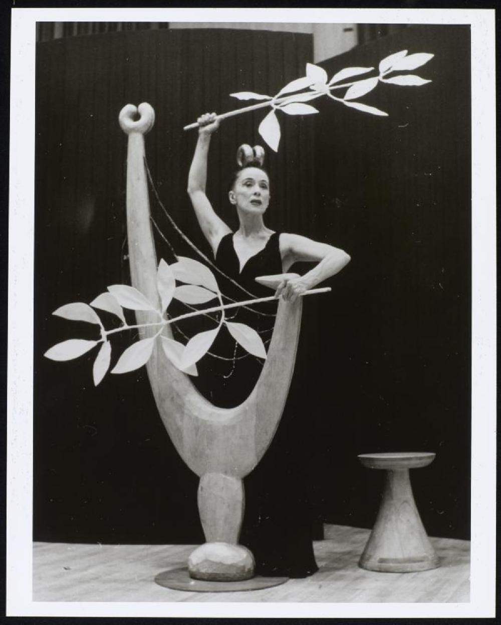 Martha Graham with Lyre; Martha Graham with Isamu Noguchi’s Lyre performing Judith (1950)