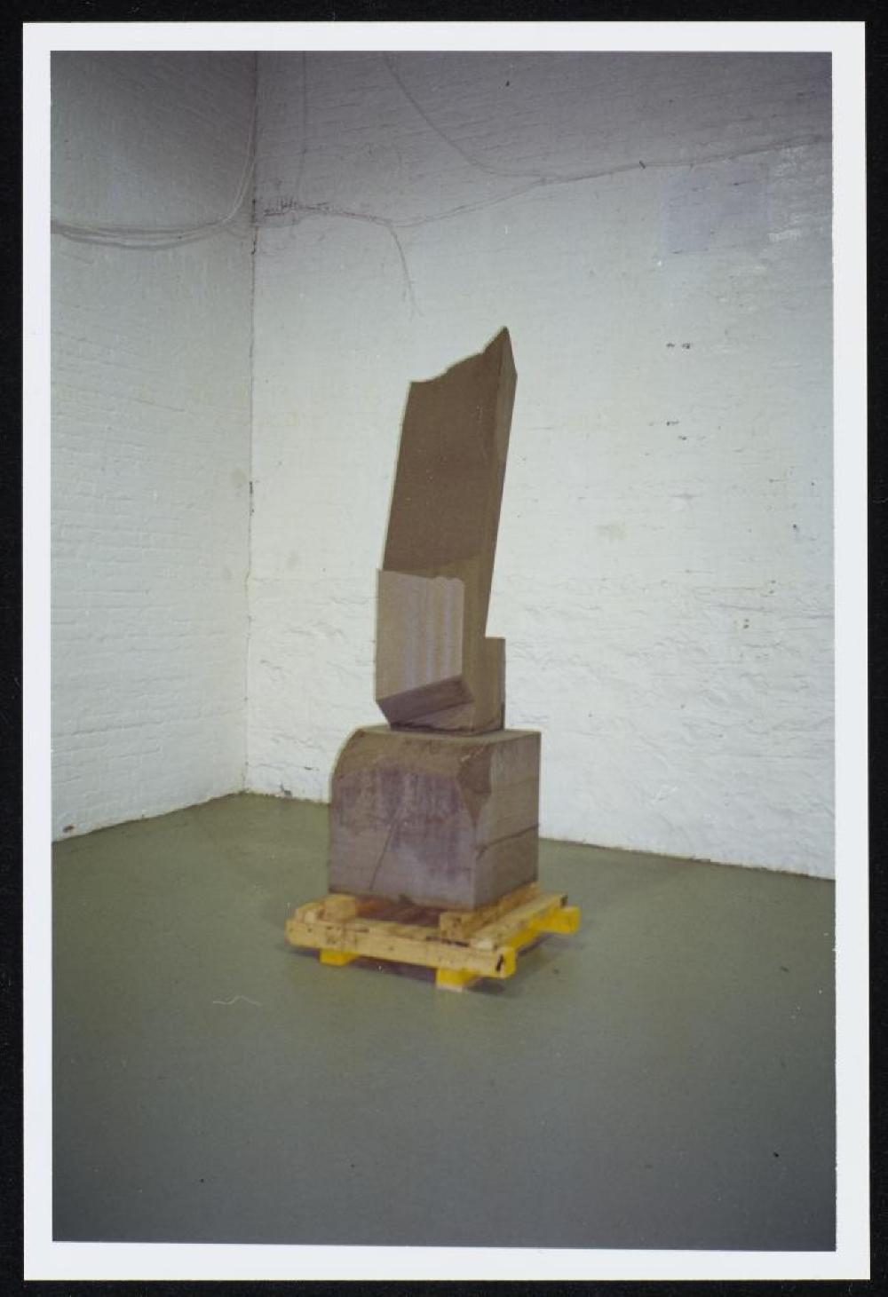 Exhibition image for "Relocated," The Noguchi Museum, April 10, 2001 - October 31, 2001.