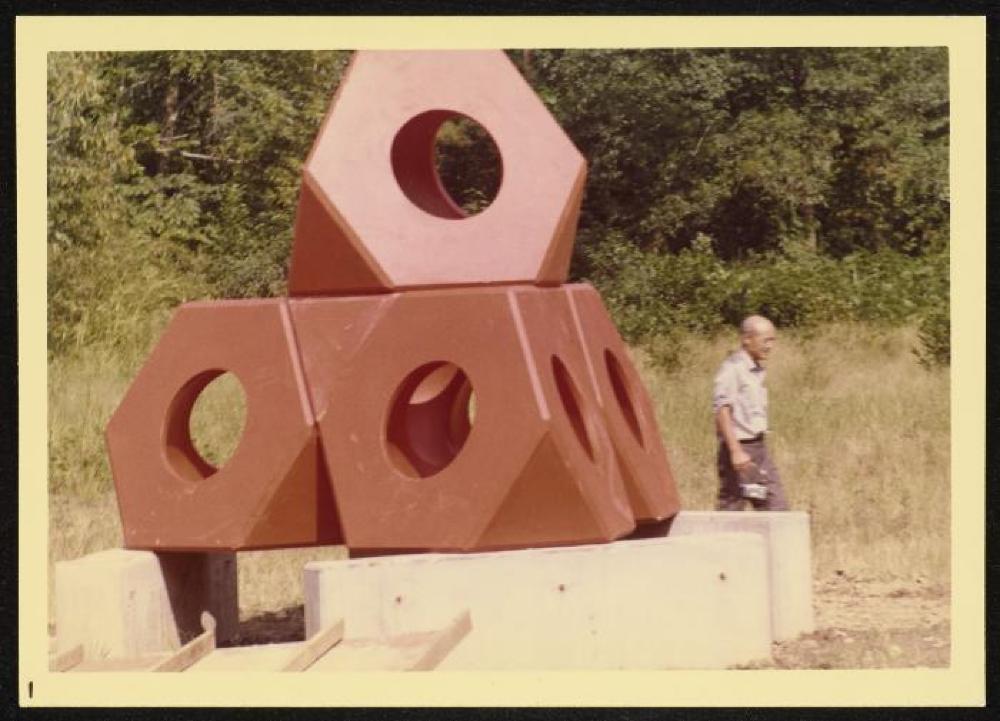 Isamu Noguchi at installation of Octetra at "First International Exhibition of Modern Sculpture," Hakone Open Air Museum, Japan